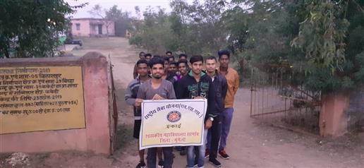 Cleanliness Campaign in Mniyari on 2. 10.2017